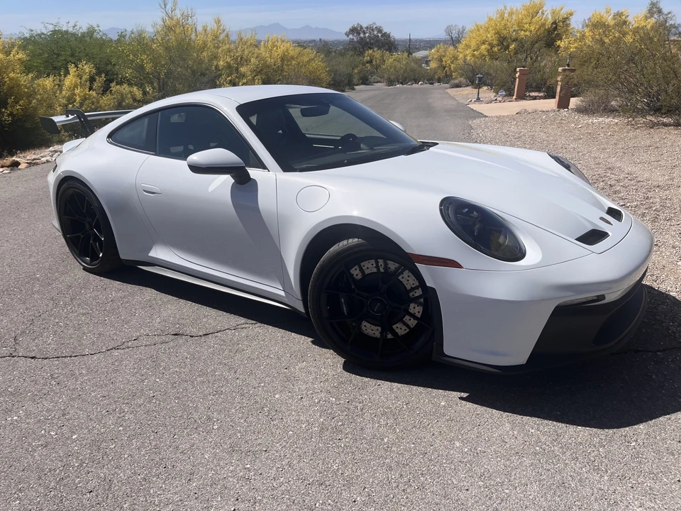 2022 Porsche 992 GT3 - Image 13 of 31