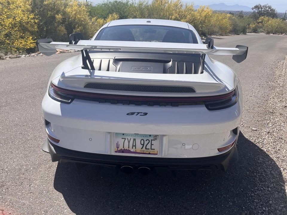 2022 Porsche 992 GT3 - Image 16 of 31