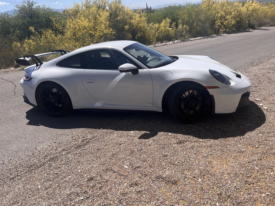 2022 Porsche 992 GT3 - Image 14 of 31
