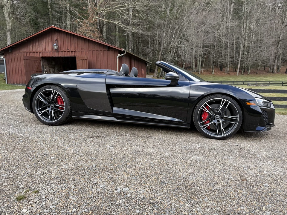 2023 Audi 4S R8 - Image 16 of 31