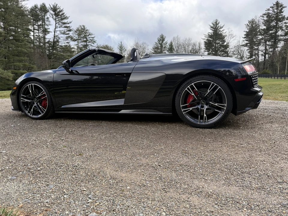 2023 Audi 4S R8 - Image 30 of 31