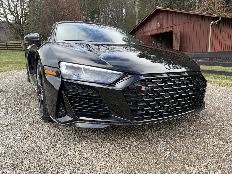 2023 Audi 4S R8 - Image 10 of 31