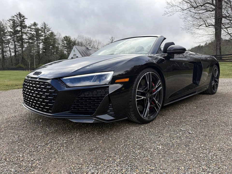 2023 Audi 4S R8 - Image 2 of 31
