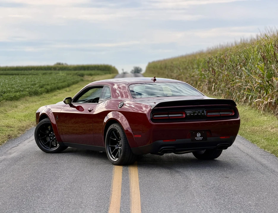 2023 Dodge Challenger SRT Hellcat 3rd Gen - Image 17 of 31