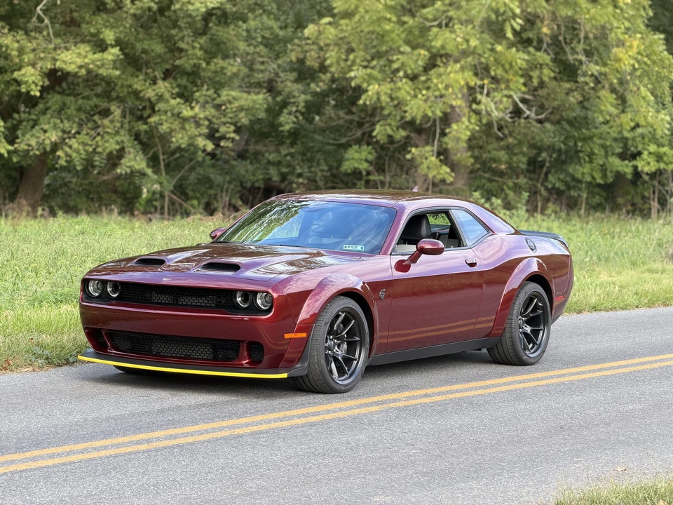 2023 Dodge Challenger SRT Hellcat 3rd Gen - Image 11 of 31