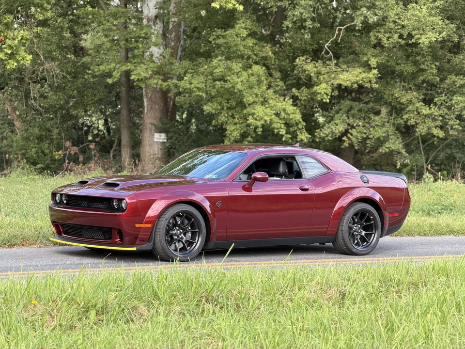 2023 Dodge Challenger SRT Hellcat 3rd Gen - Image 12 of 31