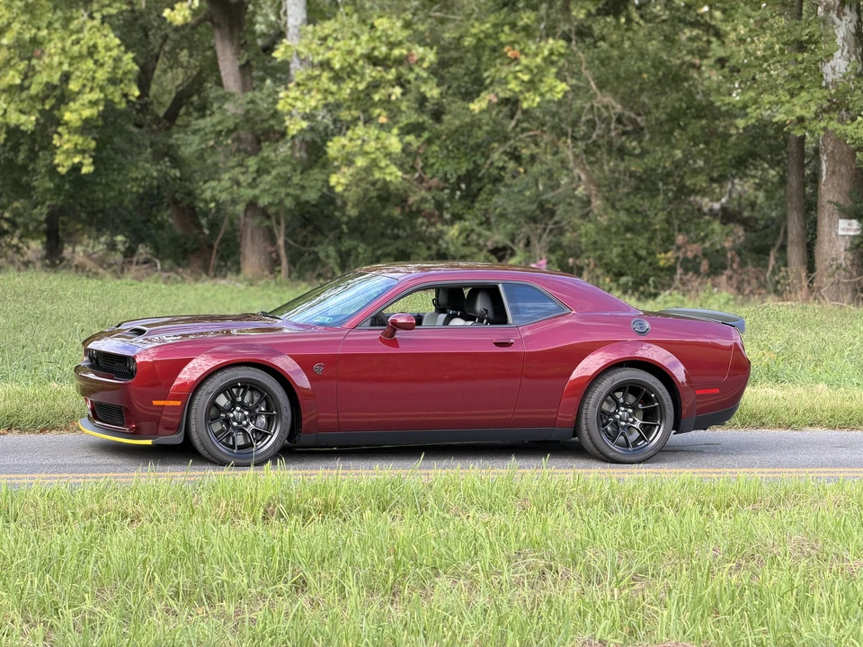 2023 Dodge Challenger SRT Hellcat 3rd Gen - Image 13 of 31