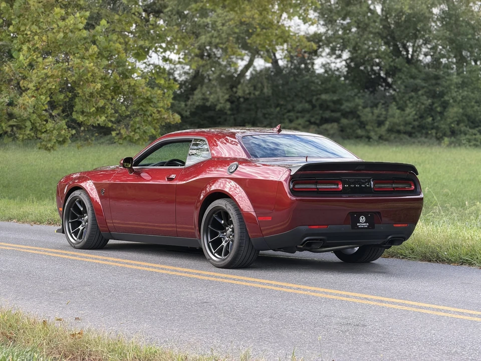 2023 Dodge Challenger SRT Hellcat 3rd Gen - Image 16 of 31