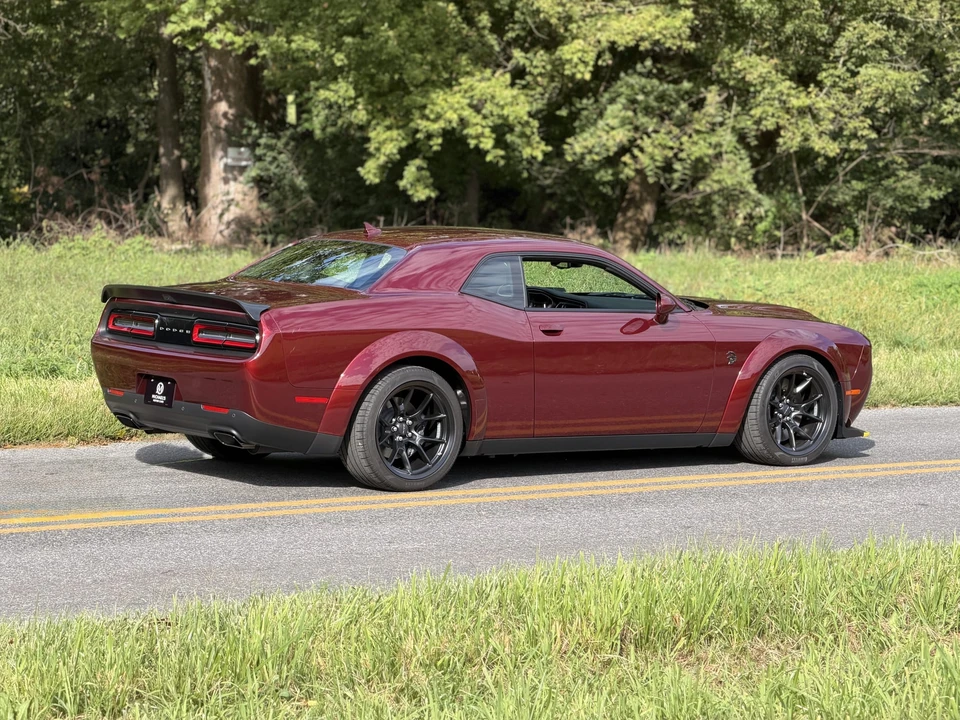 2023 Dodge Challenger SRT Hellcat 3rd Gen - Image 25 of 31