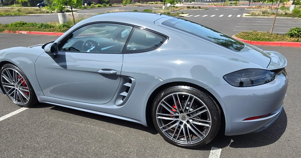 2024 Porsche 718 Cayman S - Image 9 of 31