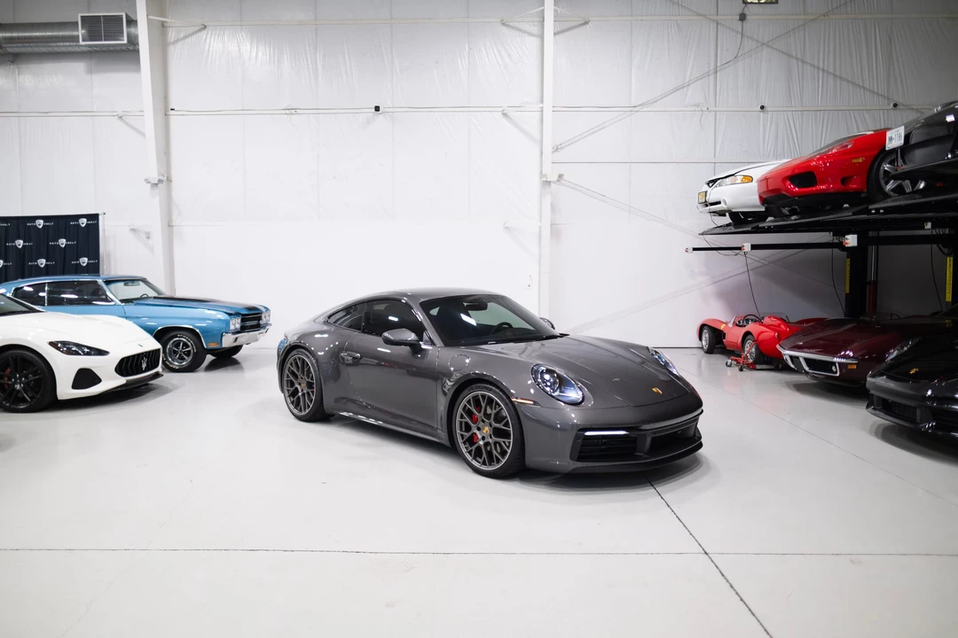 2024 Porsche 992 Carrera S - Image 11 of 31