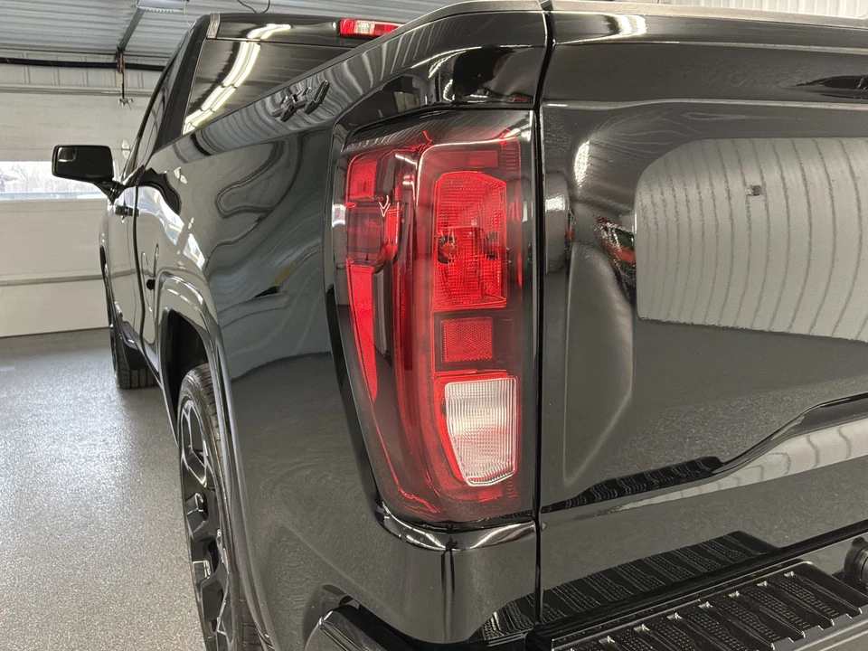 2025 GMC Sierra 5th Gen - Image 31 of 31