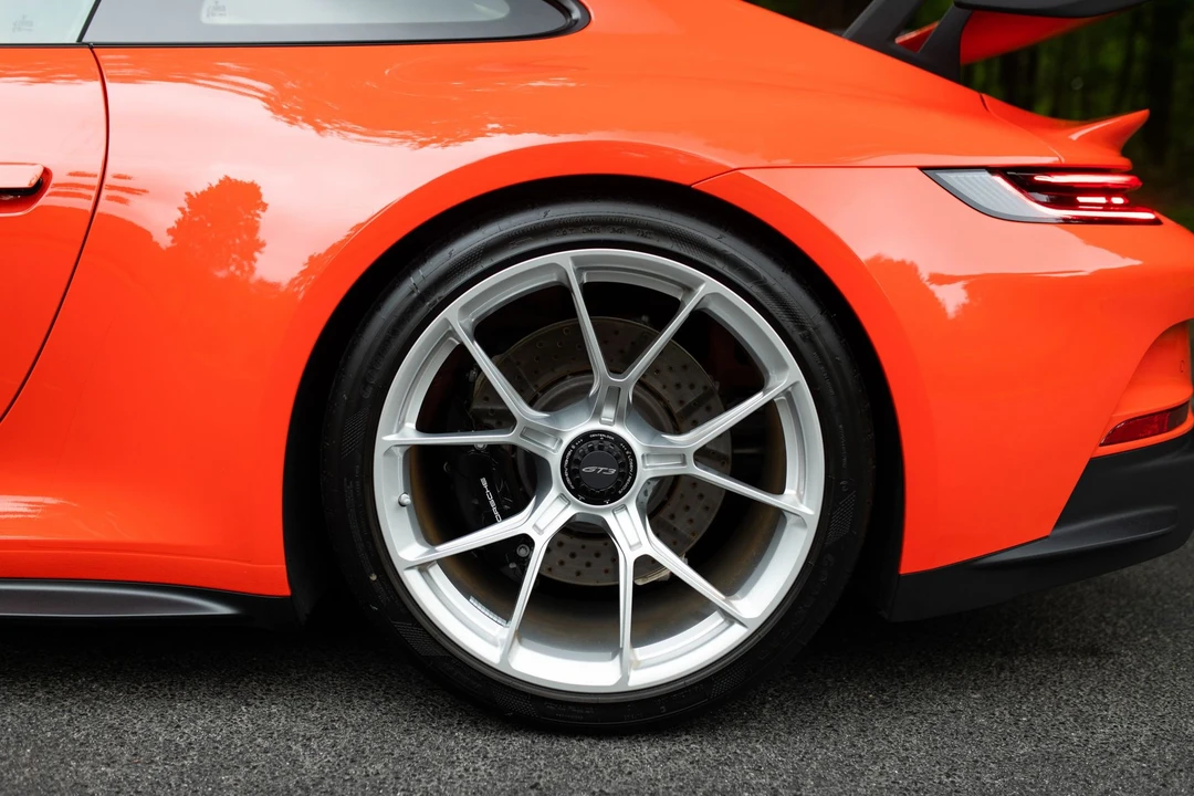 2022 Porsche 992 GT3 - Image 9 of 31