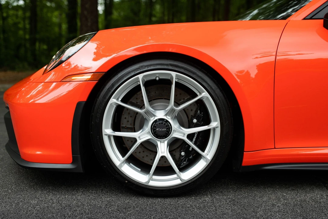 2022 Porsche 992 GT3 - Image 7 of 31