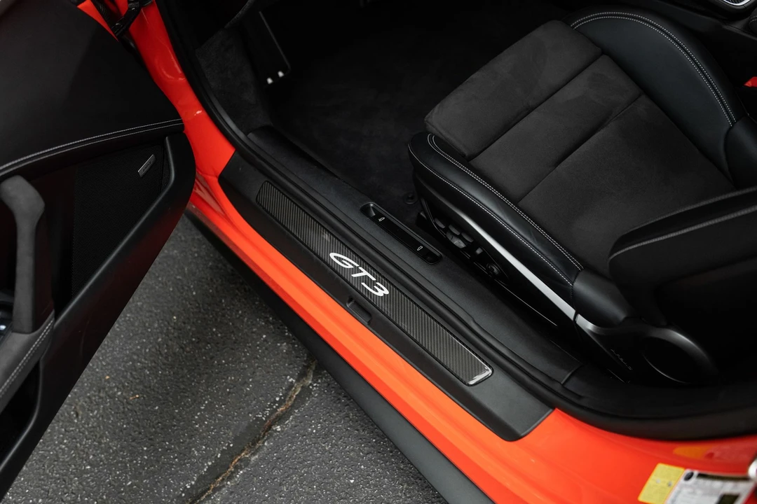 2022 Porsche 992 GT3 - Image 15 of 31