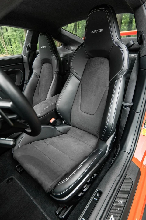 2022 Porsche 992 GT3 - Image 25 of 31
