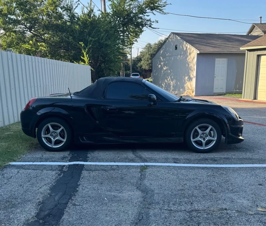2000 Toyota MR2 Spyder/MR-S - Image 4 of 7