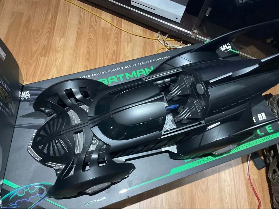 Parts & Memorabilia Scale Models - Image 9 of 10