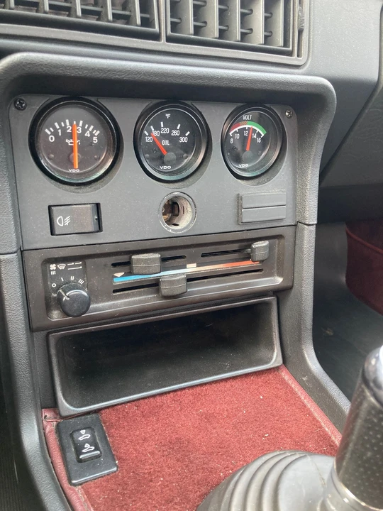 1988 Porsche 924 - Image 15 of 22