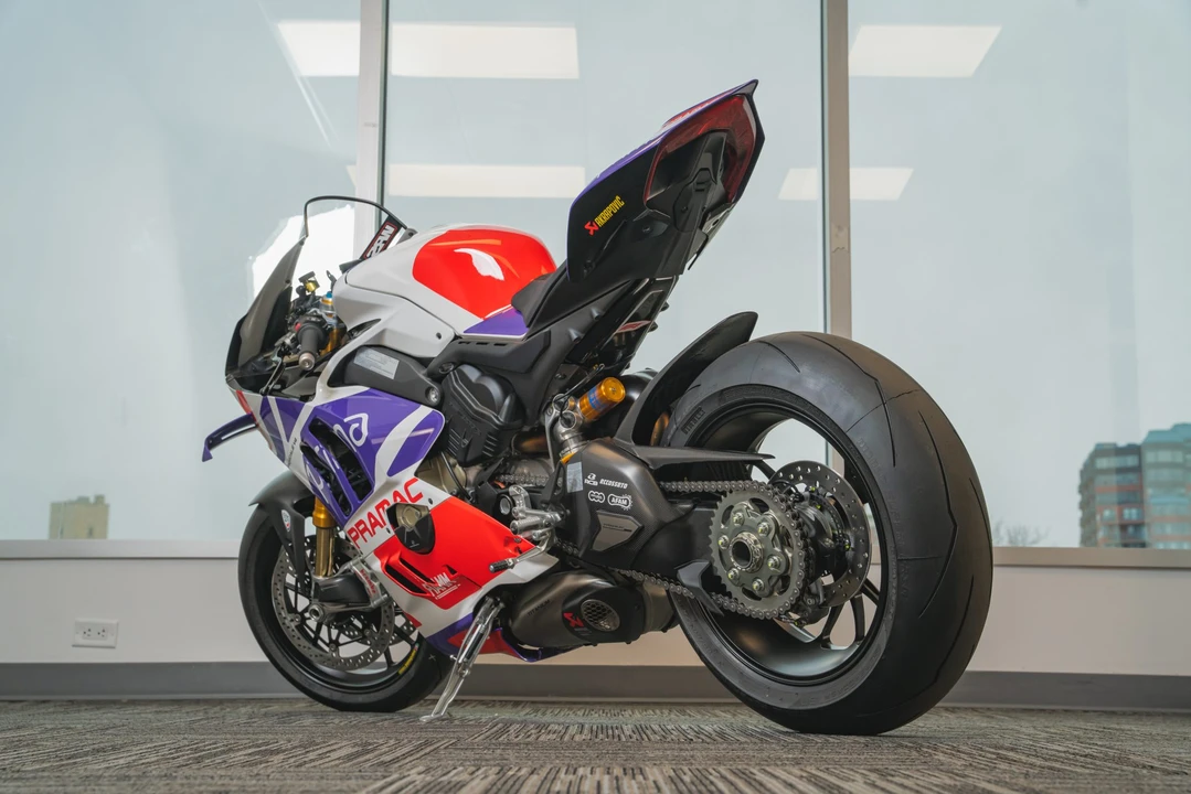 2024 Ducati V4 - Image 11 of 31