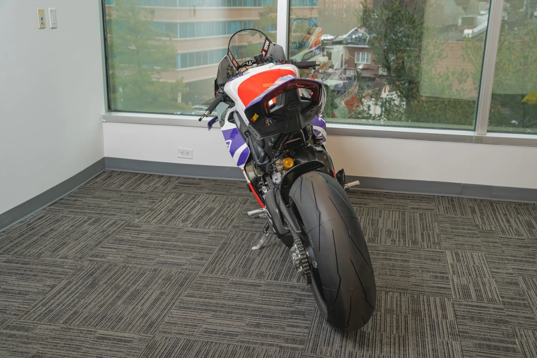 2024 Ducati V4 - Image 14 of 31