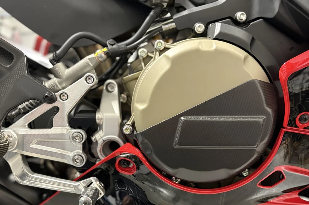 2025 Ducati V2 - Image 6 of 7