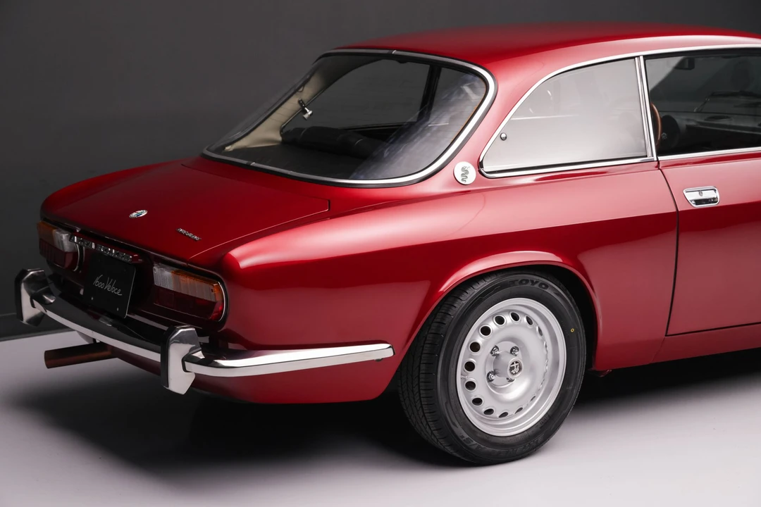1973 Alfa Romeo 2000 GT Veloce - Image 22 of 31