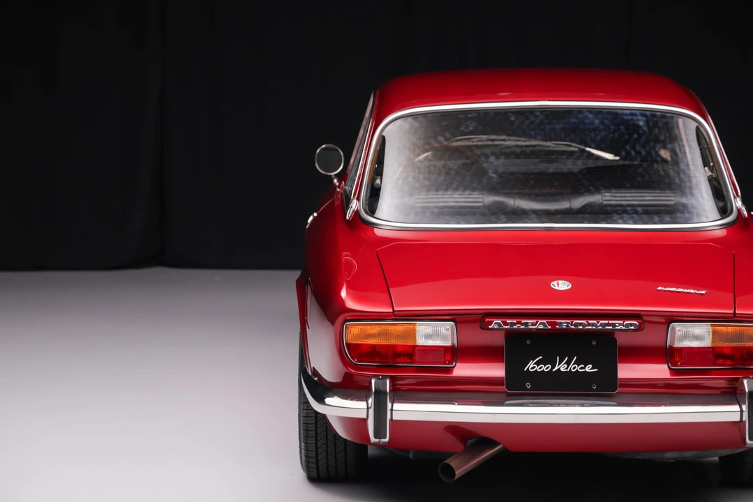 1973 Alfa Romeo 2000 GT Veloce - Image 26 of 31