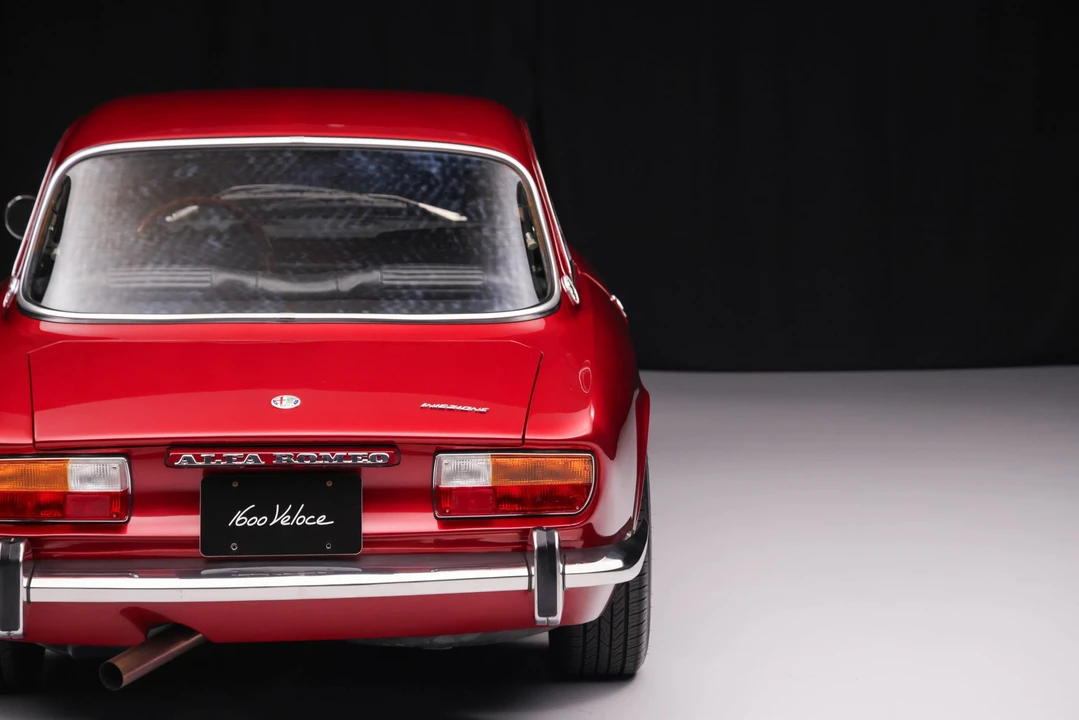 1973 Alfa Romeo 2000 GT Veloce - Image 23 of 31