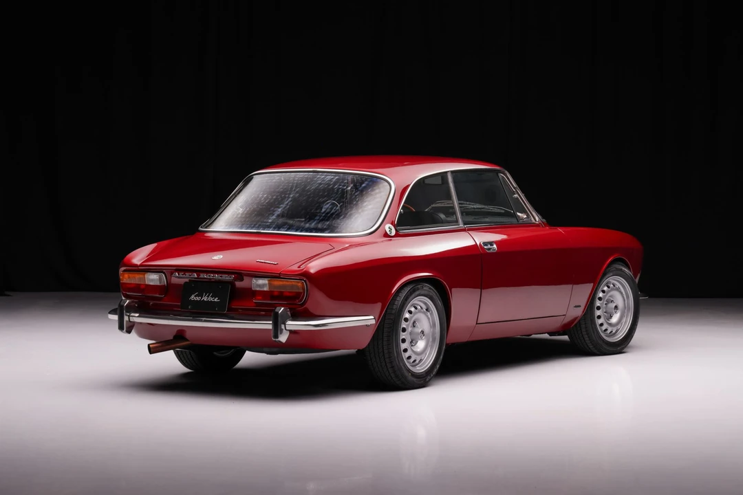 1973 Alfa Romeo 2000 GT Veloce - Image 9 of 31