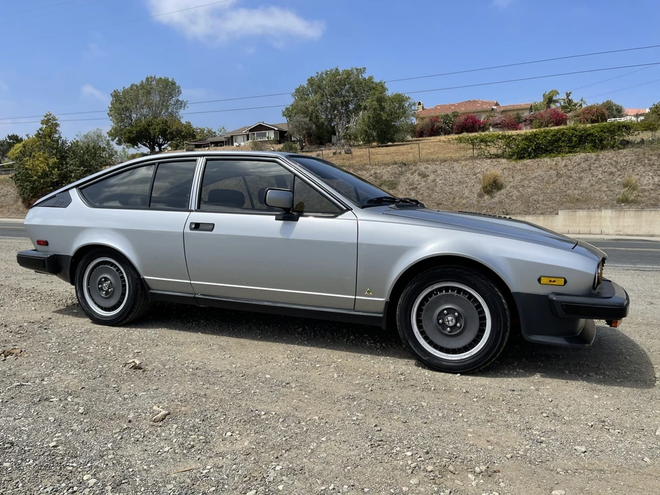 1983 Alfa Romeo Alfetta GT - Image 14 of 31