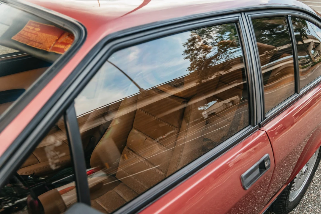 1984 Alfa Romeo Alfetta GT - Image 13 of 31