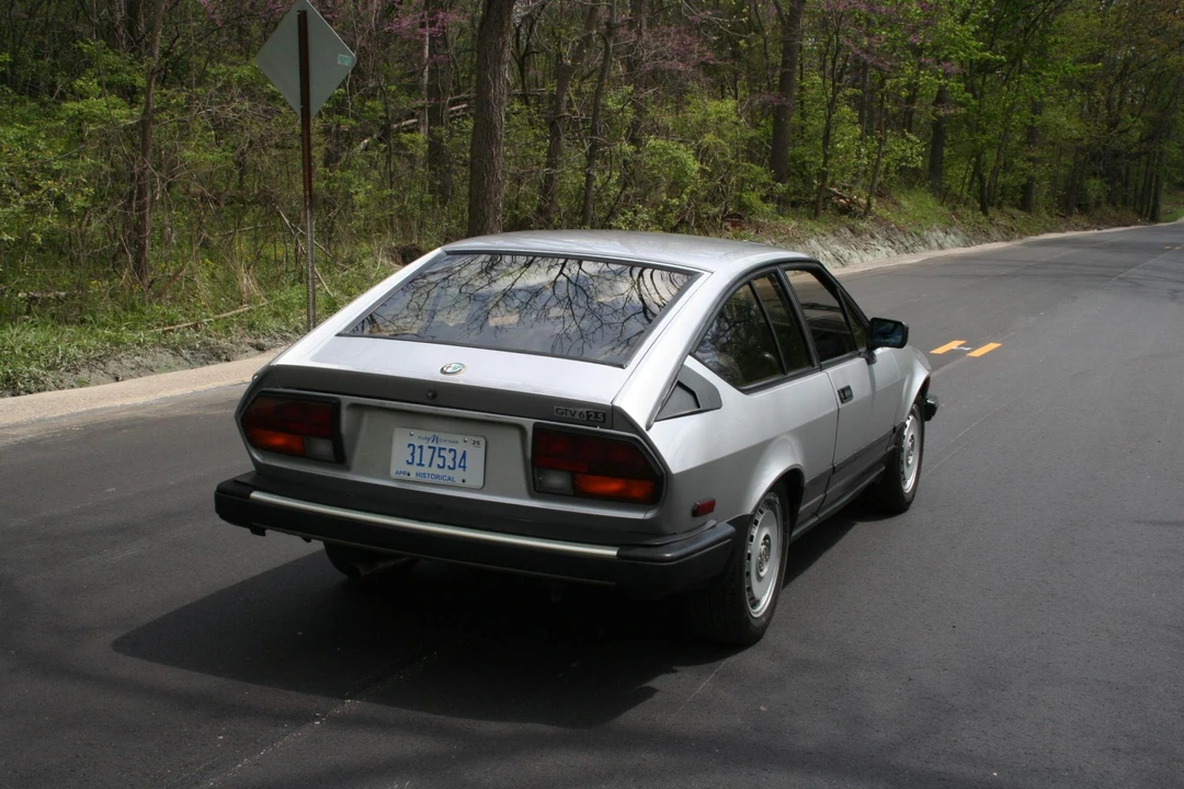 1984 Alfa Romeo Alfetta GT - Image 17 of 31