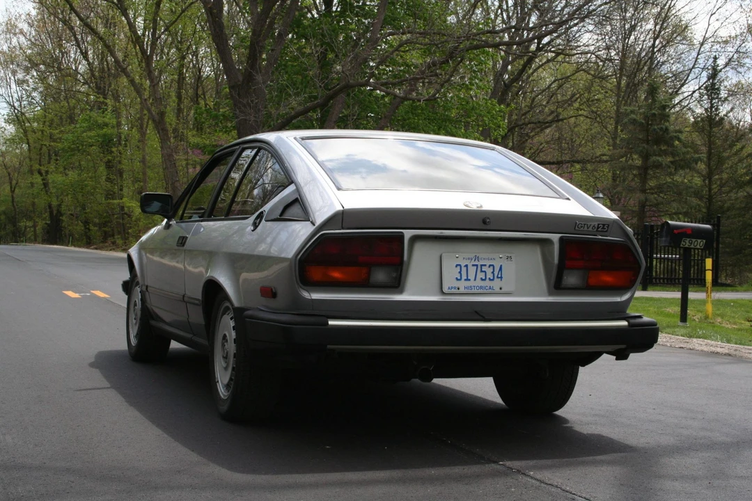 1984 Alfa Romeo Alfetta GT - Image 14 of 31