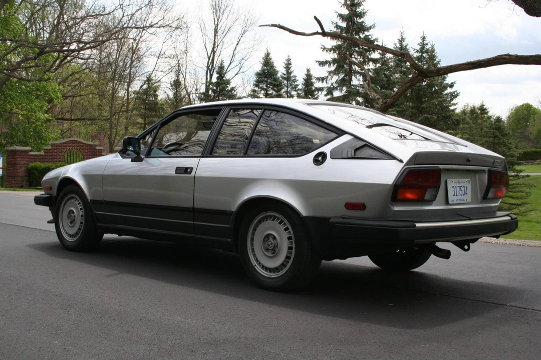1984 Alfa Romeo Alfetta GT - Image 13 of 31