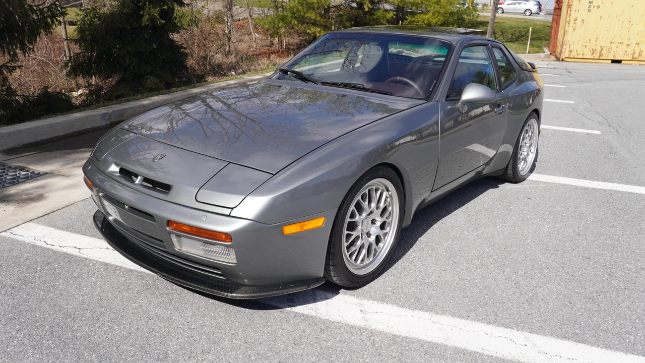 1989 Porsche 944 Turbo - Image 5 of 31