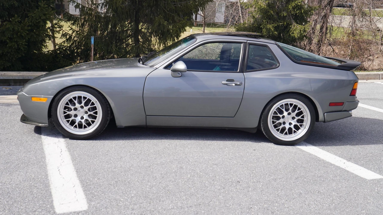 1989 Porsche 944 Turbo - Image 9 of 31
