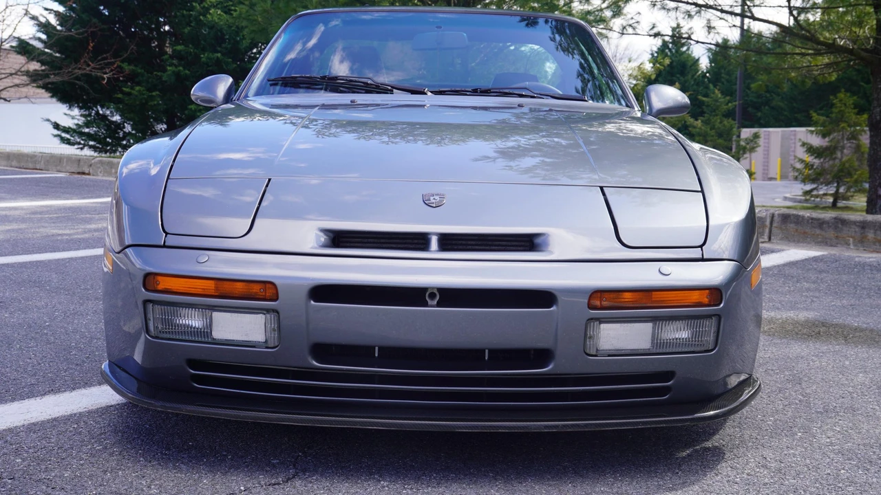 1989 Porsche 944 Turbo - Image 16 of 31