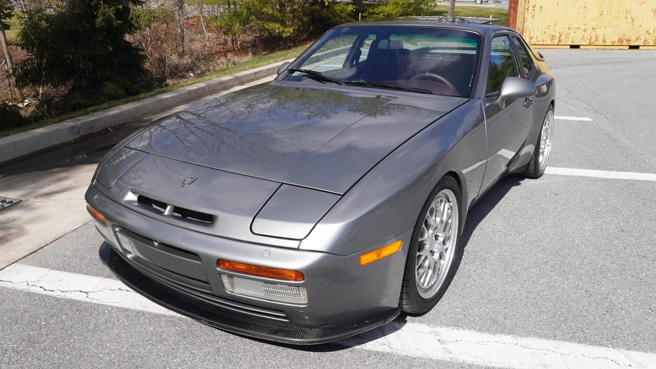 1989 Porsche 944 Turbo - Image 4 of 31