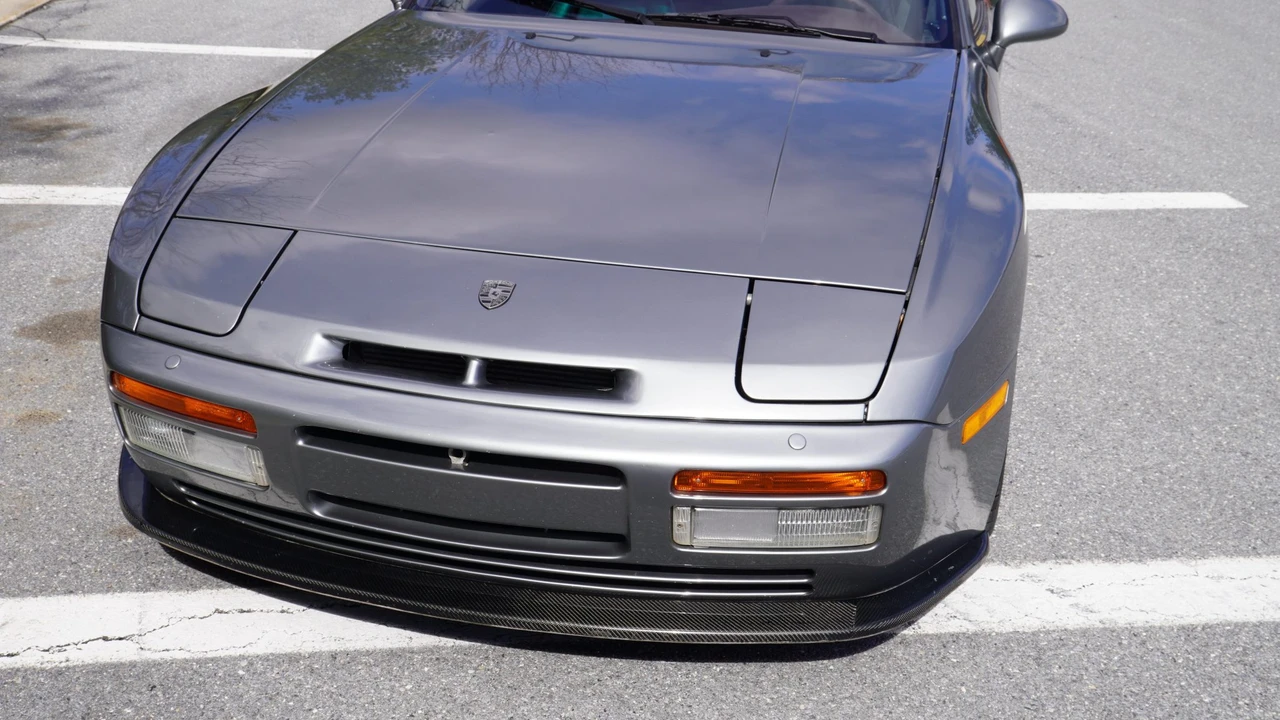 1989 Porsche 944 Turbo - Image 30 of 31