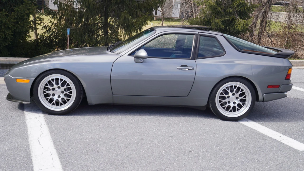 1989 Porsche 944 Turbo - Image 10 of 31