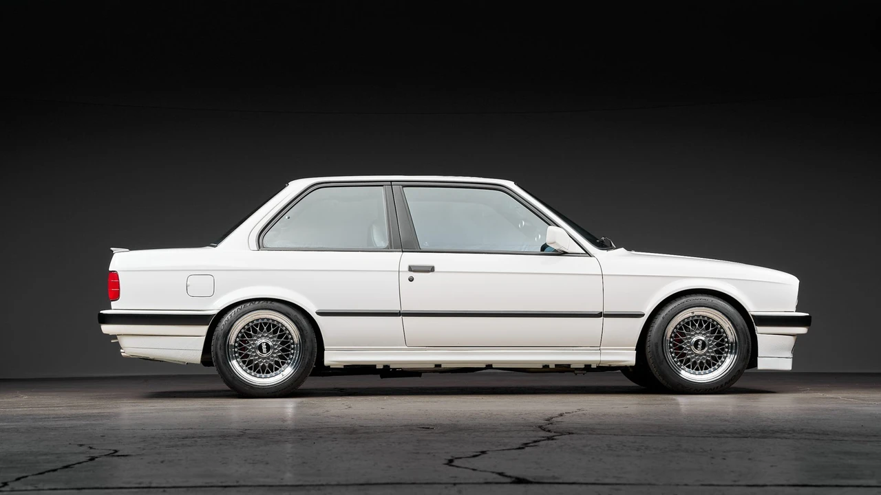 1989 BMW E30 3 Series - Image 10 of 31