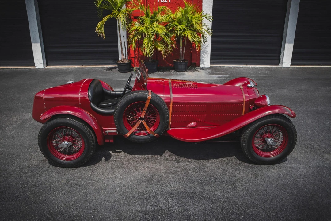 Alfa Romeo 8C - Image 9 of 31