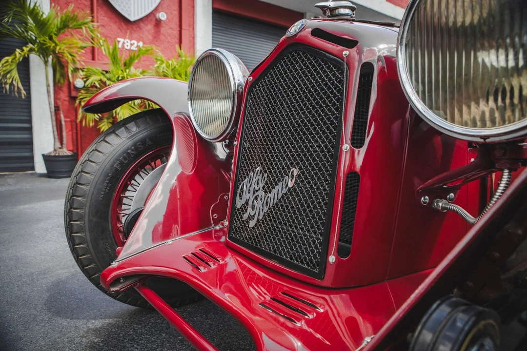 Alfa Romeo 8C - Image 25 of 31