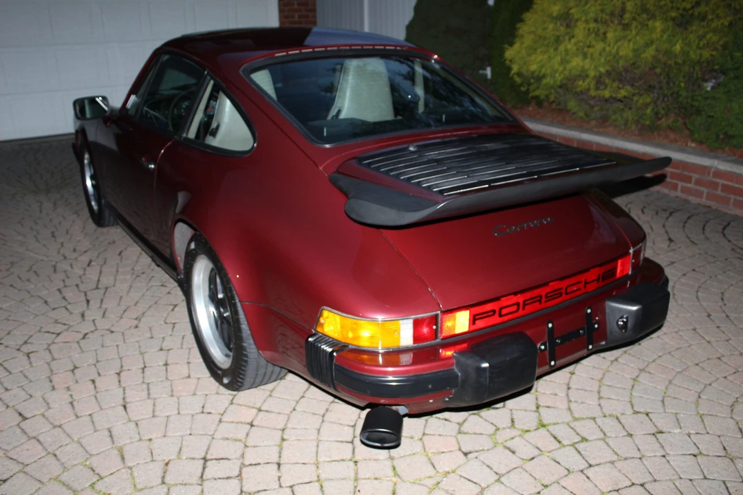 1985 Porsche 911 Carrera 3.2 - Image 12 of 31