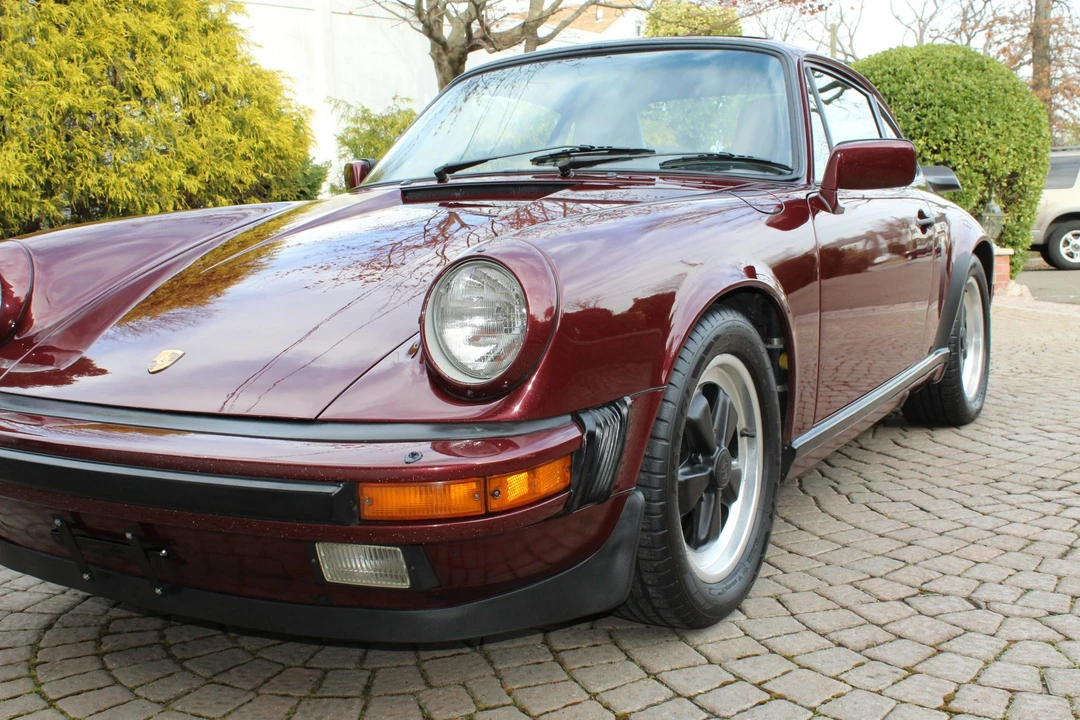 1985 Porsche 911 Carrera 3.2 - Image 13 of 31