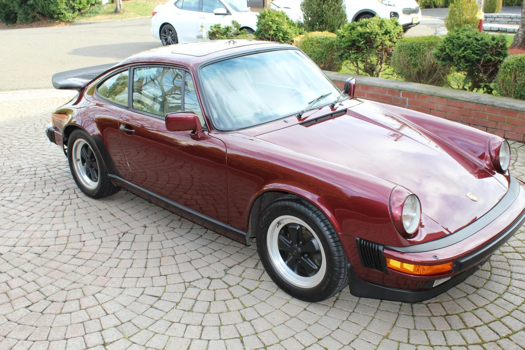 1985 Porsche 911 Carrera 3.2 - Image 8 of 31