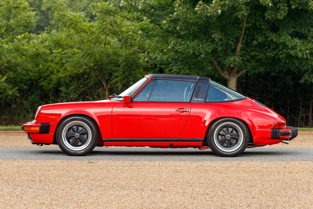 1987 Porsche 911 Carrera 3.2 - Image 28 of 31