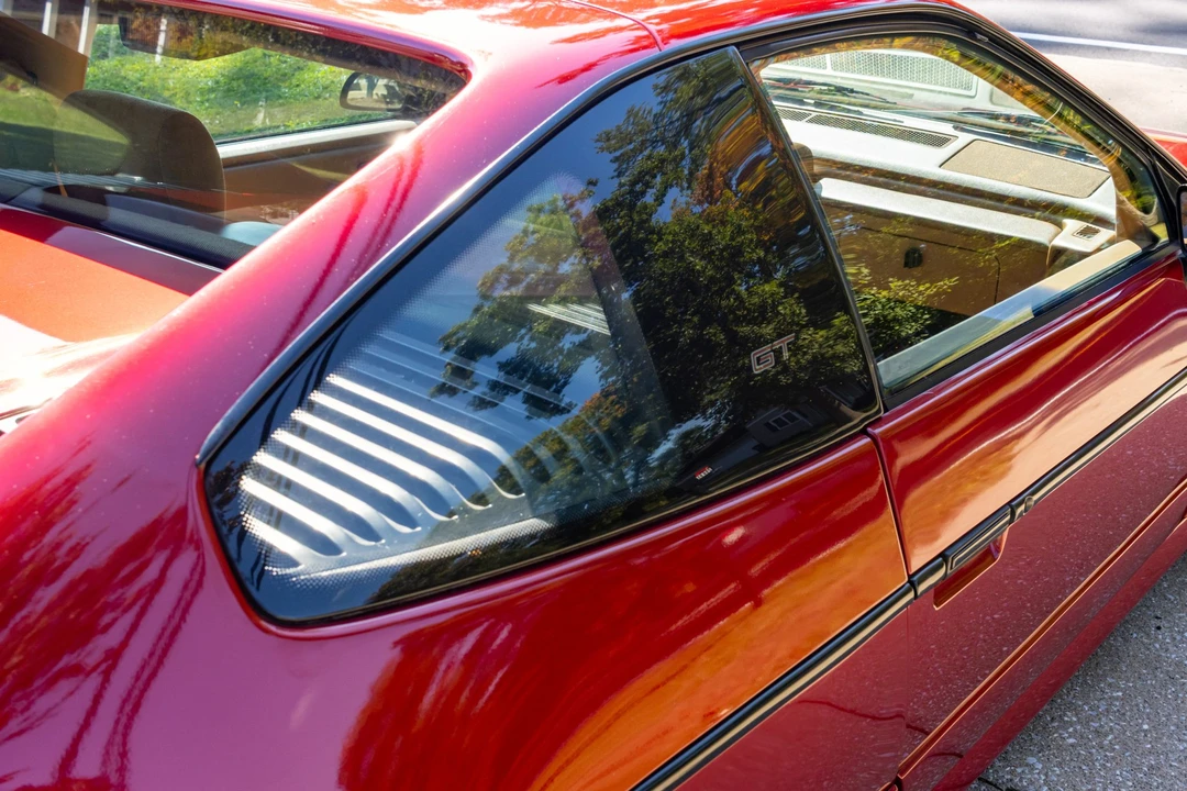 1988 Pontiac Fiero GT - Image 20 of 31
