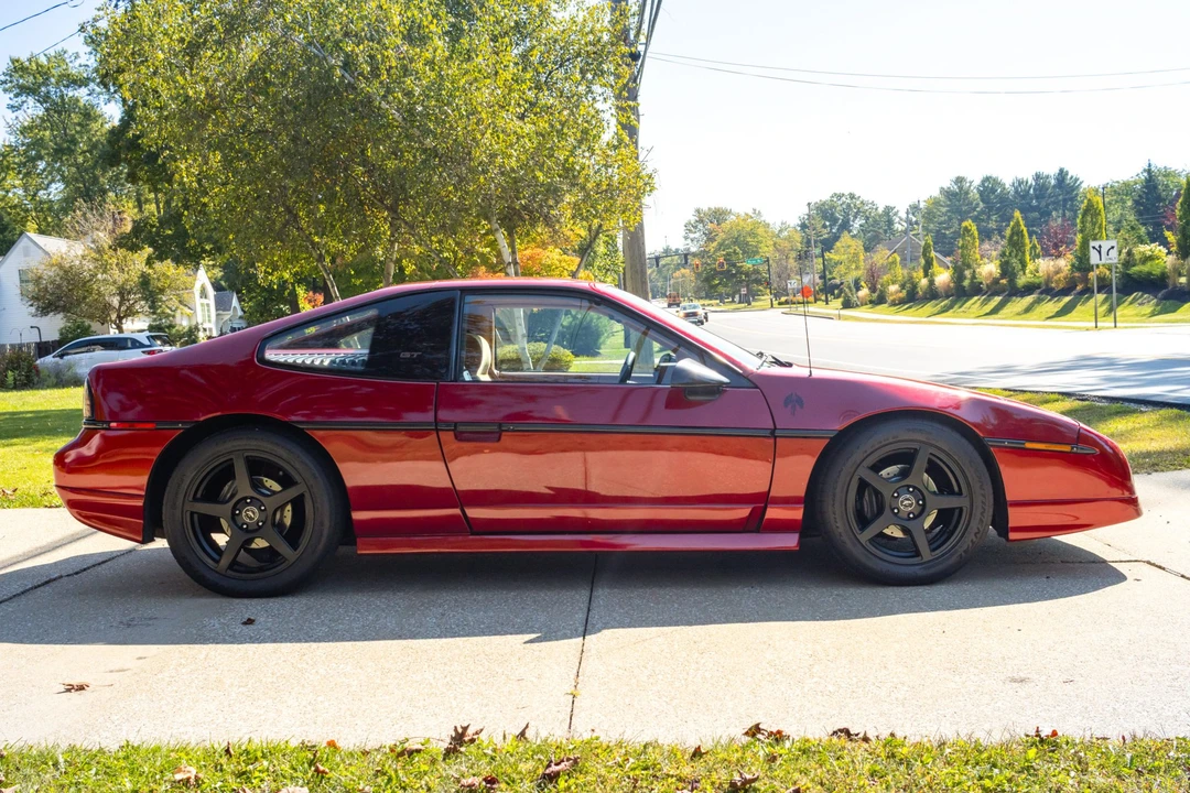 1988 Pontiac Fiero GT - Image 4 of 31